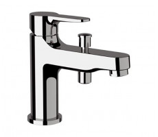 Смеситель Remer Winner W04 для ванны Хром Смеситель Remer Winner W04 для ванны Хром