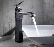 Умывальник CeramaLux 7701B белый 