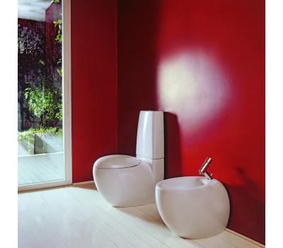 Унитаз-компакт приставной Laufen Alessi One 8.2297.6.400.000.1  с покрытием LLC, цвет белый Унитаз-компакт приставной Laufen Alessi One 8.2297.6.400.000.1  с покрытием LLC, цвет белый