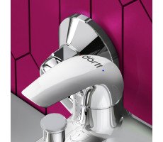 Смеситель для ванны и душа Dorff Stark D1101000 Хром Смеситель для ванны и душа Dorff Stark D1101000 Хром