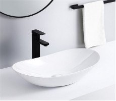 Раковина накладная 61х36см CeramaLux 7811A белый Раковина накладная 61х36см CeramaLux 7811A белый