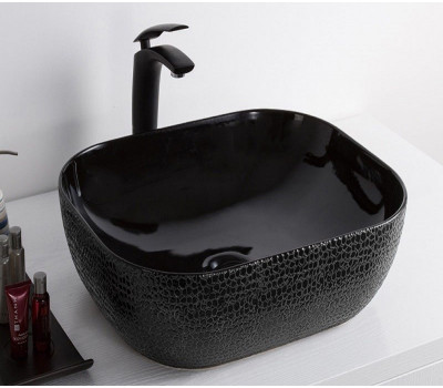 Умывальник CeramaLux D1302H004 черный 